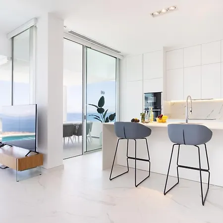 Crystal I Luxury By Enjoyahome