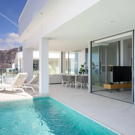 Crystal I Luxury By Enjoyahome *