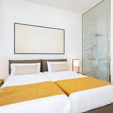 Crystal I Luxury By Enjoyahome Apartment