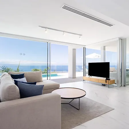 Crystal I Luxury By Enjoyahome
