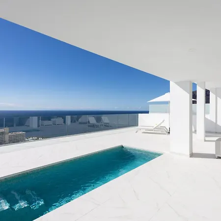 Crystal I Luxury By Enjoyahome Apartment